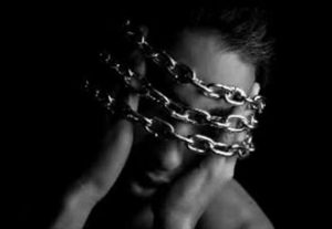 Chains around head